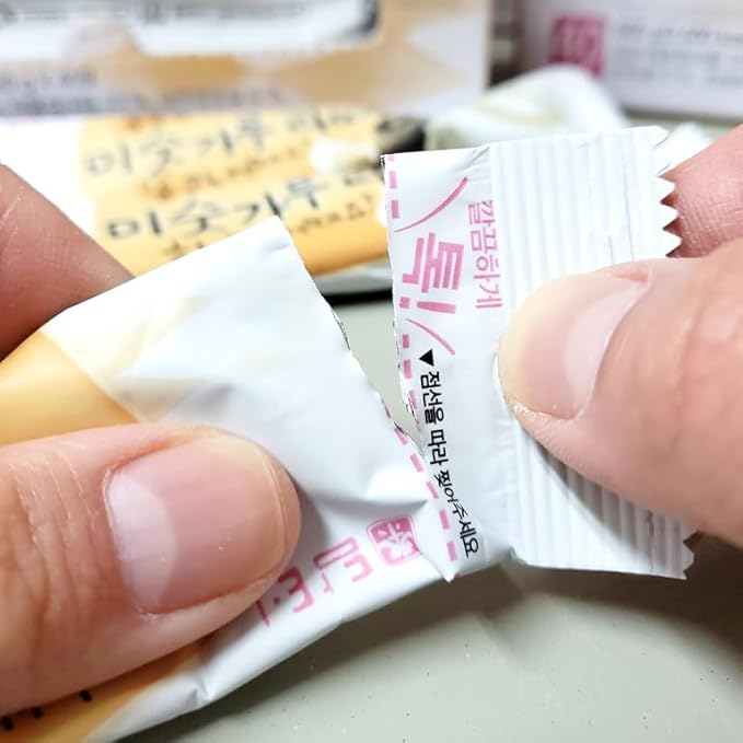 Damtuh Instant Roast Grain Latte 20g x 12 Sticks – Korean Misugaru Latte Powder, Nutty Multigrain Instant Drink, Caffeine-Free Coffee Replacement