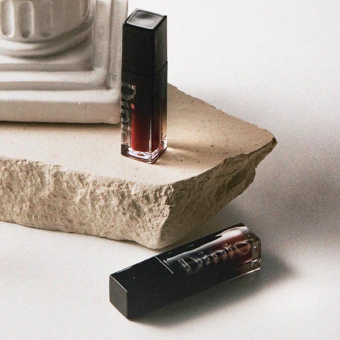 DINTO Blur-Glowy MINI Lip Tint 261 Umbra - Glossy Finish, Hydrating, Long Lasting, Lightweight Texture, Non-Sticky, Vegan & Cruelty-Free, Korean makeup (11 colors)